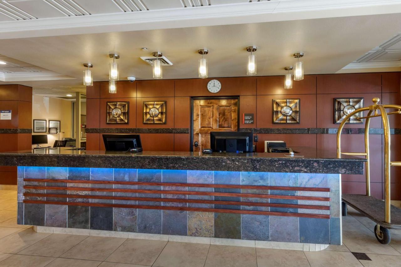 Best Western Brighton Inn Exterior photo